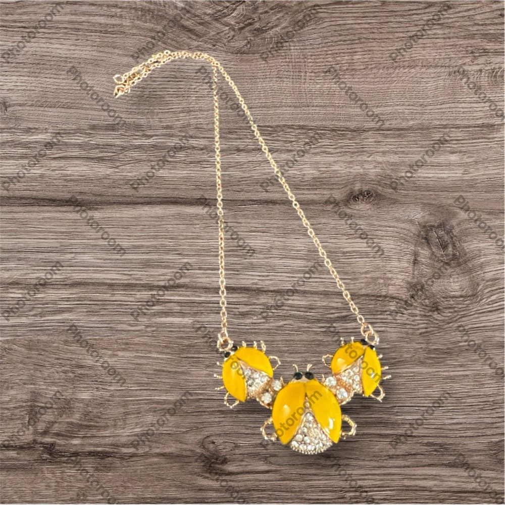 Vintage Bumblebee W/Rhinestones Yellow and Gold Necklace NWOT